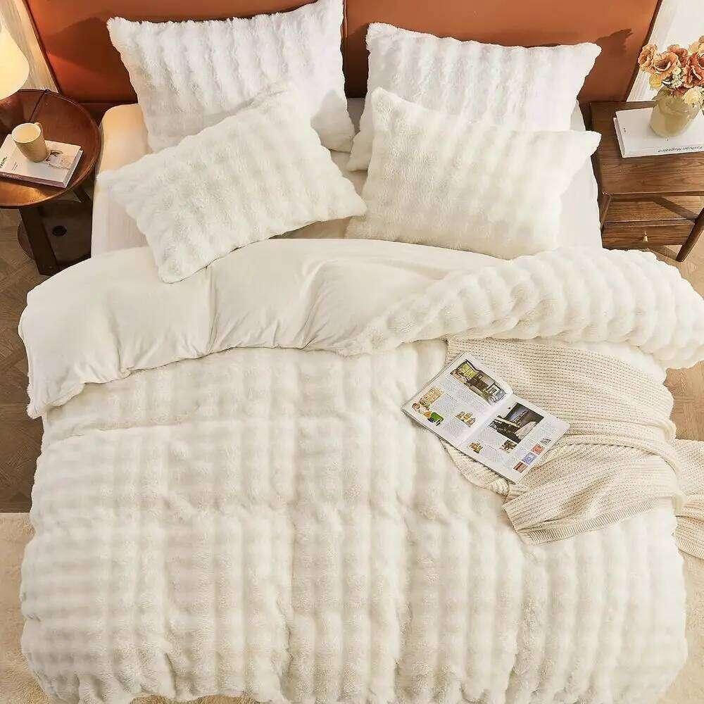 King Size Faux Fur Duvet Set - 3-Piece Fluffy Comforter Cover with Pillow Cases, Luxurious Shaggy Bubble Design for Cozy Winter W260302