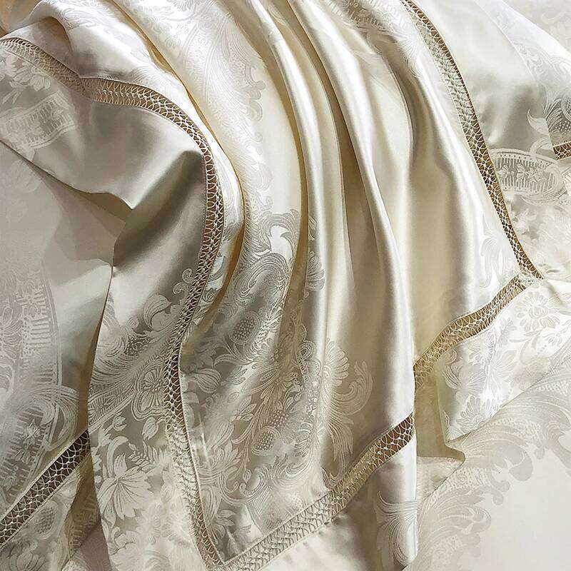 Beige Jacquard Satin Bedding Set Luxury 4pcs Hollow out Embroidery Quilt/Duvet Cover Bed Sheet Pillowcases Queen King Size W260302