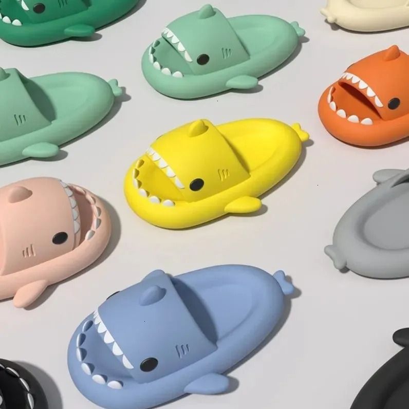 Men Shark Slippers Boy Bathroom Non-Slip Flat Sandals Kids Cute Solid Color EVA Flip Flops Adults Outdoor Soft Thick Slides 03