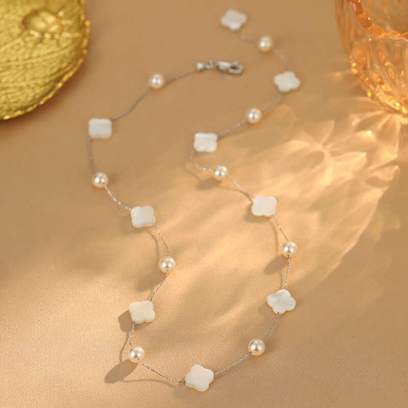 French-style Four-leaf Clover Mother-of-pearl Necklace Ins-style Elegant Clavicle Chain