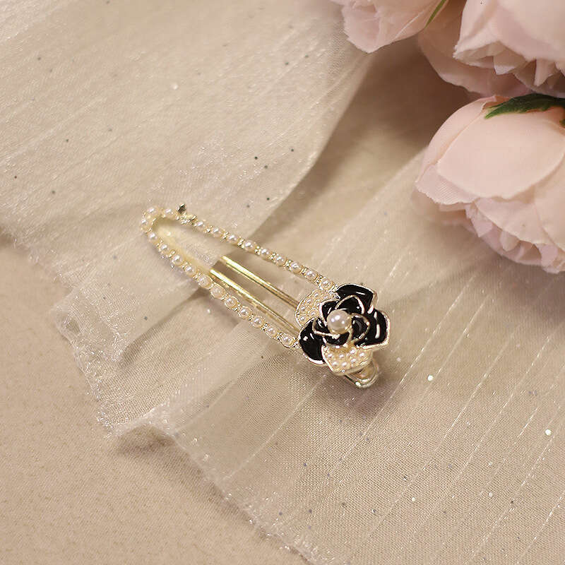 Jewelry Hair Clips & Barrettes French Retro Black Camellia Hair Clips with Pearl Embellishments Elegant Side Bangs Barrettes for Women Daily Hair Acce - view 5