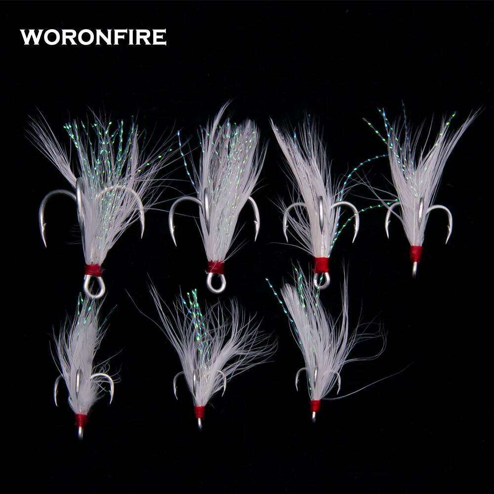 10pcs/lot Treble Hook With Feathers 1# 2# 4# 6# 8# 10# 12# Strong Pull Round Folded Triple Fishing Hooks Owner Z260228