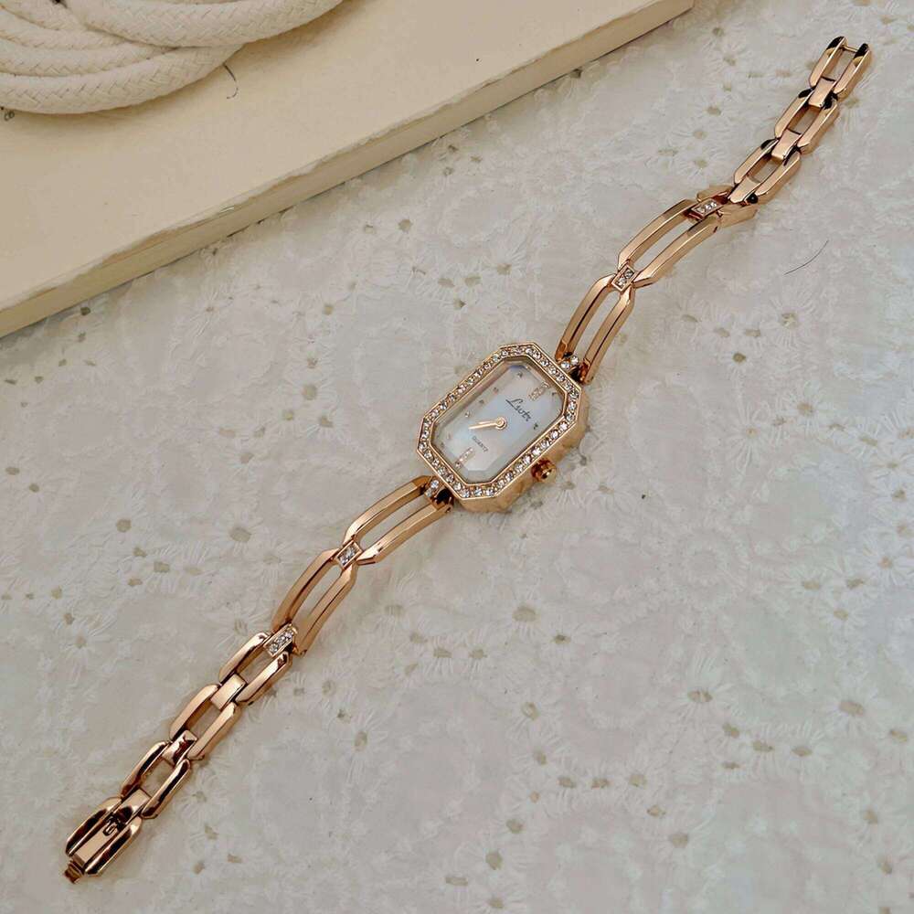 1pc Gold Tone French Style Fashionable Elegant Pearl Dial Set With Rhinestones Bracelet Watch For Women, Simple & Retr ladies XJ260303