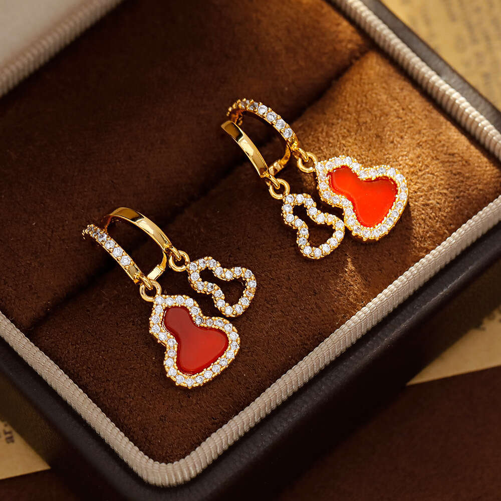 Luxurious Red Agate Gourd Earrings For Women Unique Design With Tassels