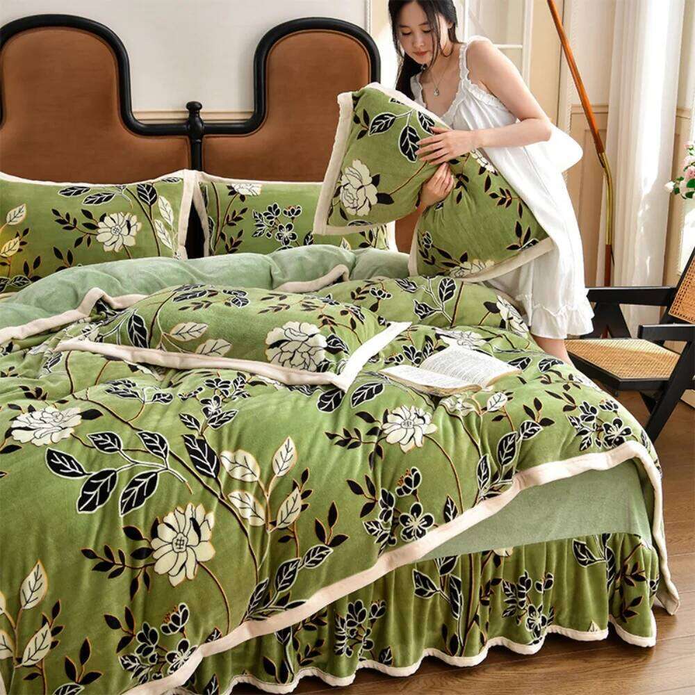 Winter Warm Floral Printed Bedding Luxury Milk Velvet Queen Thickened Soft Duvet Cover Pillowcase Bed Skirt Four Piece Set W260302