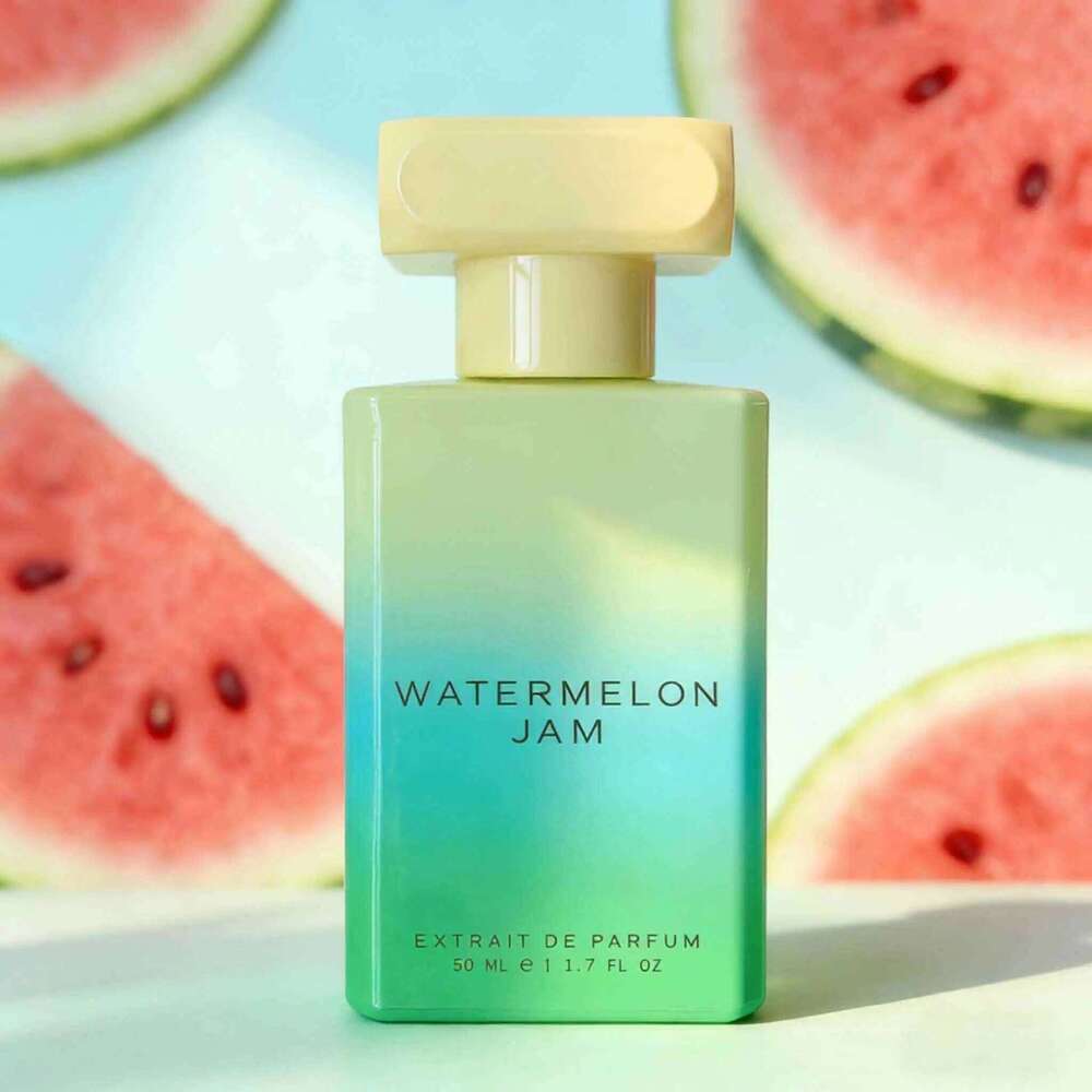 OAKCHA WATERMELON JAM is reing perfume suitable for both men and women, with a capacity of 50ml/1.7oz 26L0303