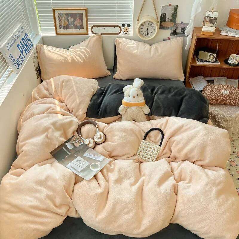 2025 new solid thickened milk bed sheet four-piece set color matching winter coral fleece student dormitory W260302
