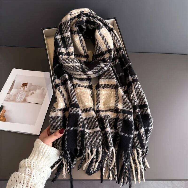 Winter Neck Warmer Scarf For Women Luxury Thickened Tassel Pashmina Shawl Faux Cashmere Warps Autumn Elegant Ladies Blanket XJ260304