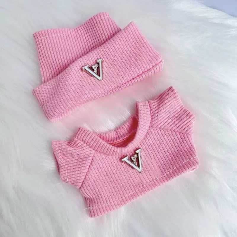 17cm Labubu V1/V2/V3 Fashion Knit Two-piece Set, Trendy Black V-badge Doll Outfit for Sitting PartyT260304