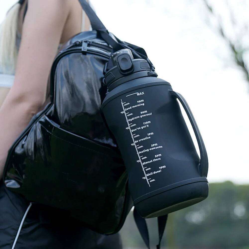 2L Silicone Foldable Bottle Large Capacity BPA Free Water Cup With Handle Portable For Adult Gym Sports Outdoors S260303