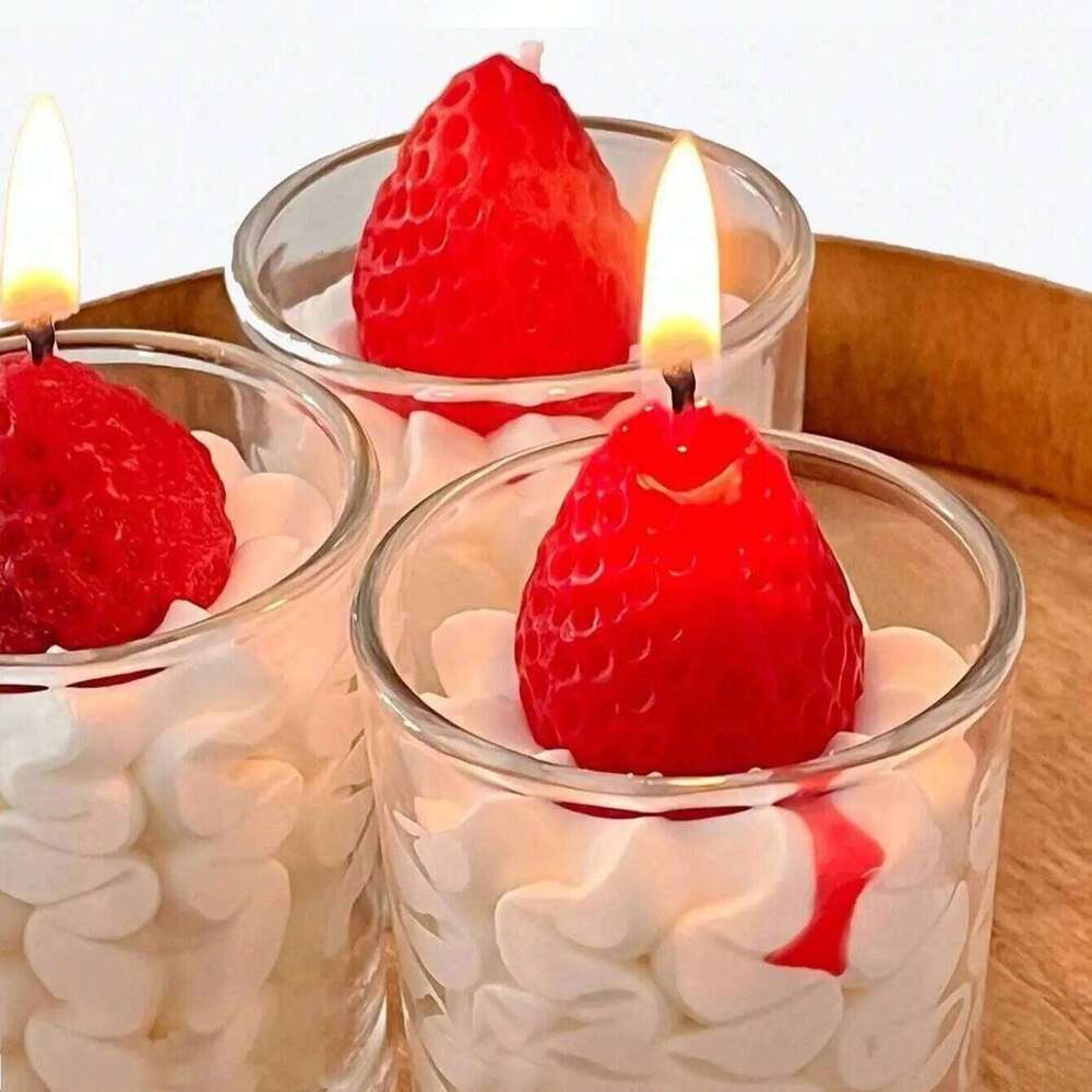 1/2/4/8pcs Strawberry Shape Candle Handmade Scented Aromatherapy Wax for Birthday Wedding Party Gift New Year Home Decoration W260304