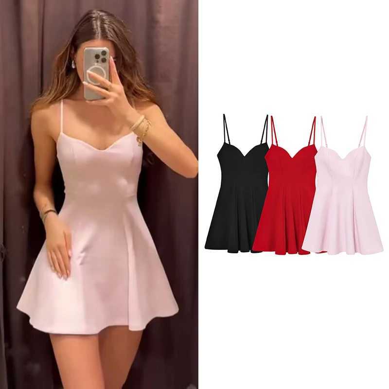 Dresses Summer Womens 2026 New Chic Slim Tube Top Elegant Mini Camisole Womens Dress Street Fashion Youth Holiday Dress M260304