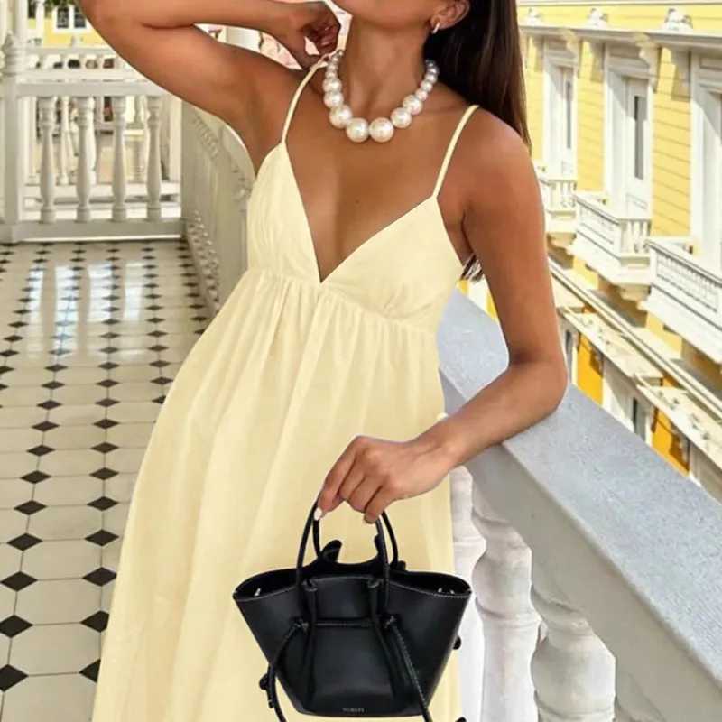 New Dresses 2025 Woman Fashion Summer Sexy Backless V-neck Skirt Holiday Solid Colours Top Clothing M260304