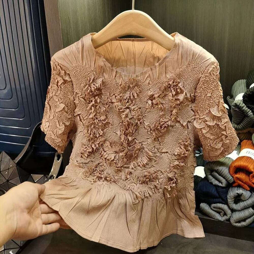 ZHE HAN Miyake Pleated Handmade Stacked Flowers Fold Round Neck T-Shirt Summer New Solid Versatile Thin Short-Sleeved Pleat Tops