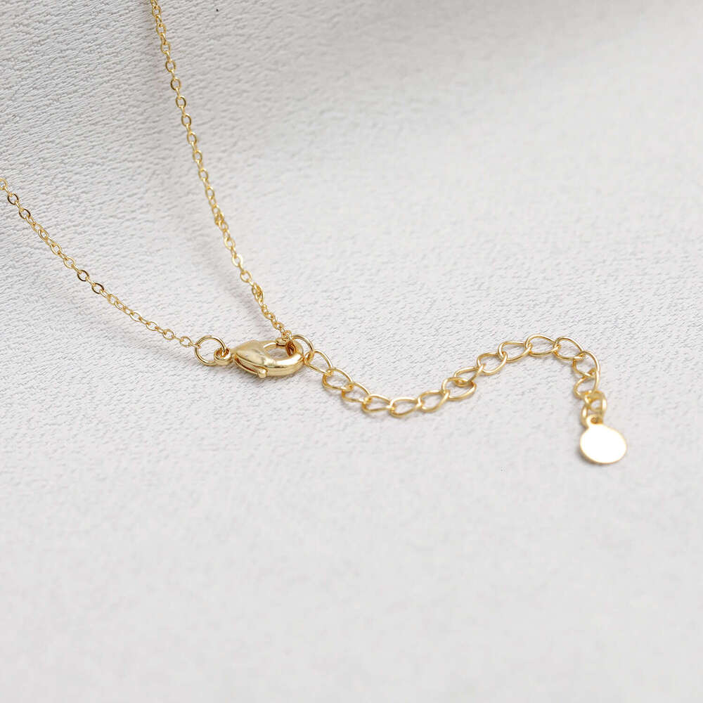 Shell Ginkgo Leaf Necklace Women Light Luxury Suitable For Commuting Clavicle With Pearl Pendant Sweater Chain