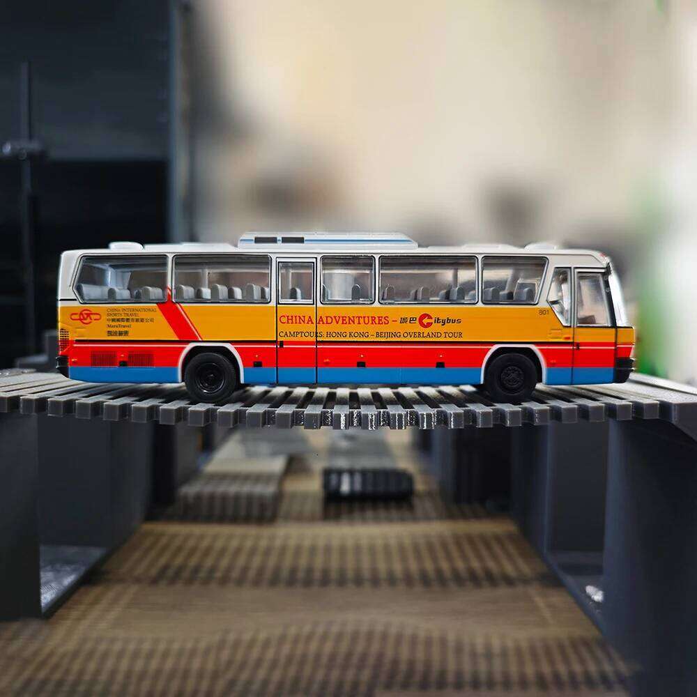 XCRATOYS BFC6120 Simulation Bus 1/64 RC Electric Remote Control Model Alloy Car Body Adult Children's Toys Z260303