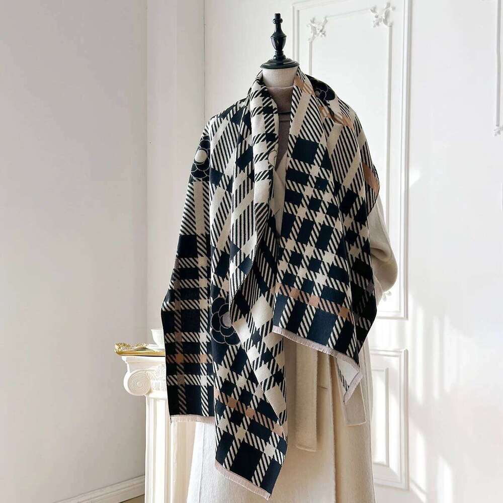 New Luxury Brand Cashmere Camellia Scarf Winter Women Pashmina Shawls Warm Blanket Wraps Female Foulard Bandana Thick Scarves XJ260304