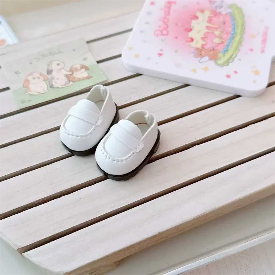 17cm Labubu Beige Corduroy Overalls & Hat Set, Luxury Doll Outfit with Triangle Logo for DIY Accessories & GiftsT260304