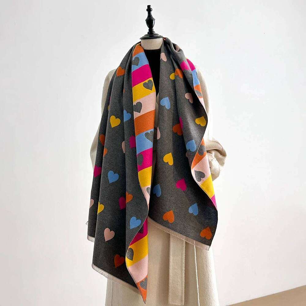 Autumn Winter Retro Imitaion Cashmere Shawl Fashion Woman Versatile Heart Double-sided Color Matching Pashmina Thick Warm Scarf XJ260304