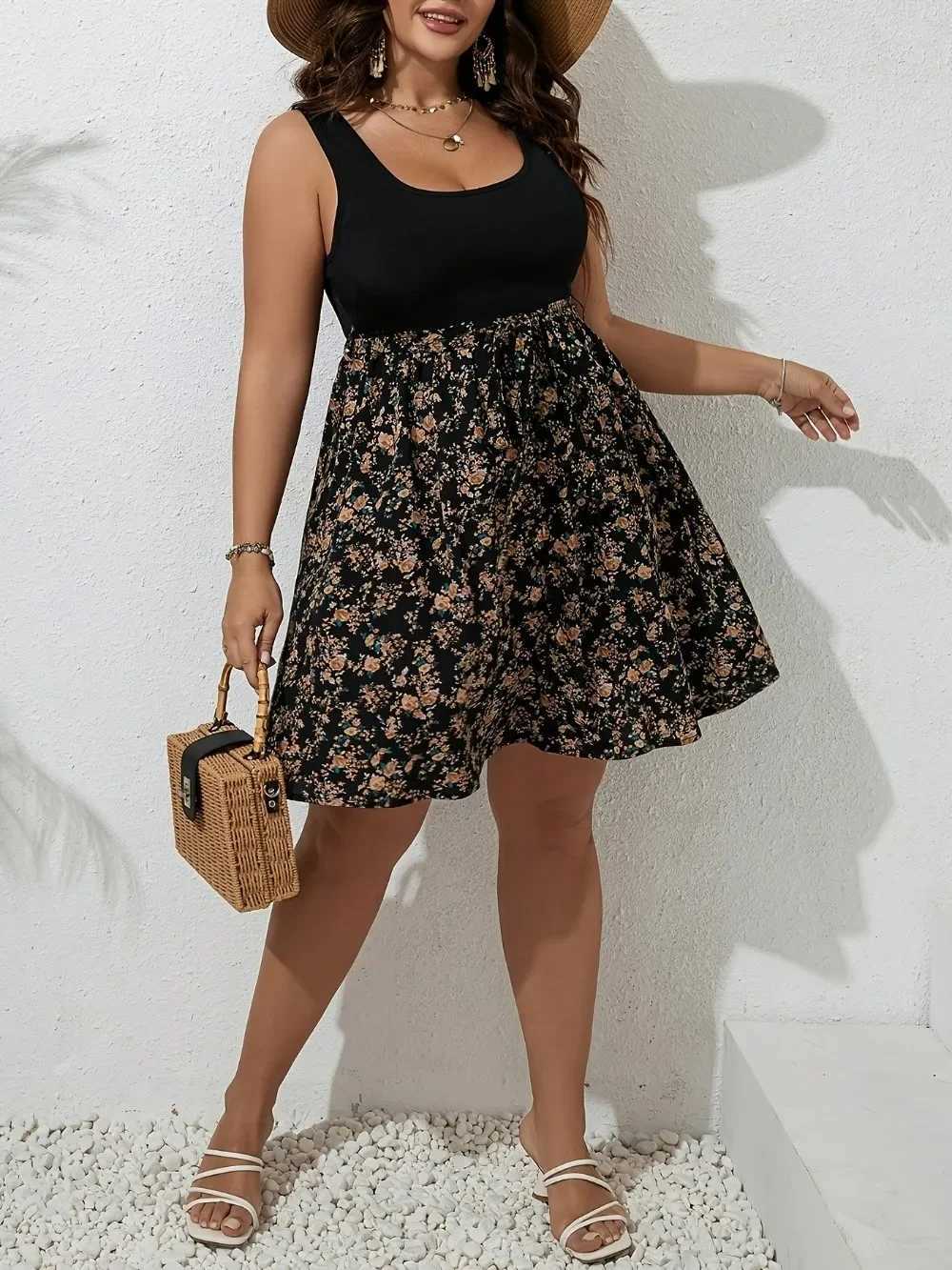 Plus Size Summer Dress Knit Floral Printed Dresses for Women Sleeveless Knee Length Big Size Tummy Control Casual Elegant Dress M260304