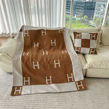 Haute Couture H Letter Wool Blanket, Soft Warm for Office Lunch Break & Sofa UseT260304