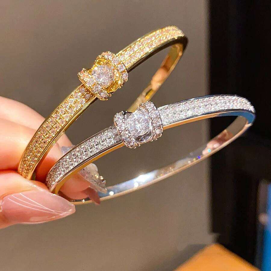 Fashionable and personalized oval bracelet with diamond inlay, high-end feel bracelet, women's fashion temperament, handmade acc XJ260303