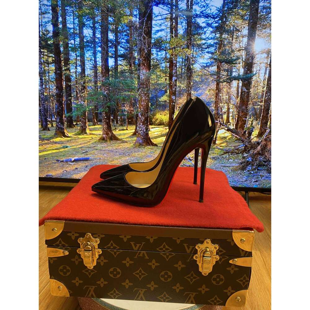 New Shallow Classic Patent Leather Cm Fashionable And Versatile Work High Heels Nude Cm Thin Heel Plus Size MOJIDASHU