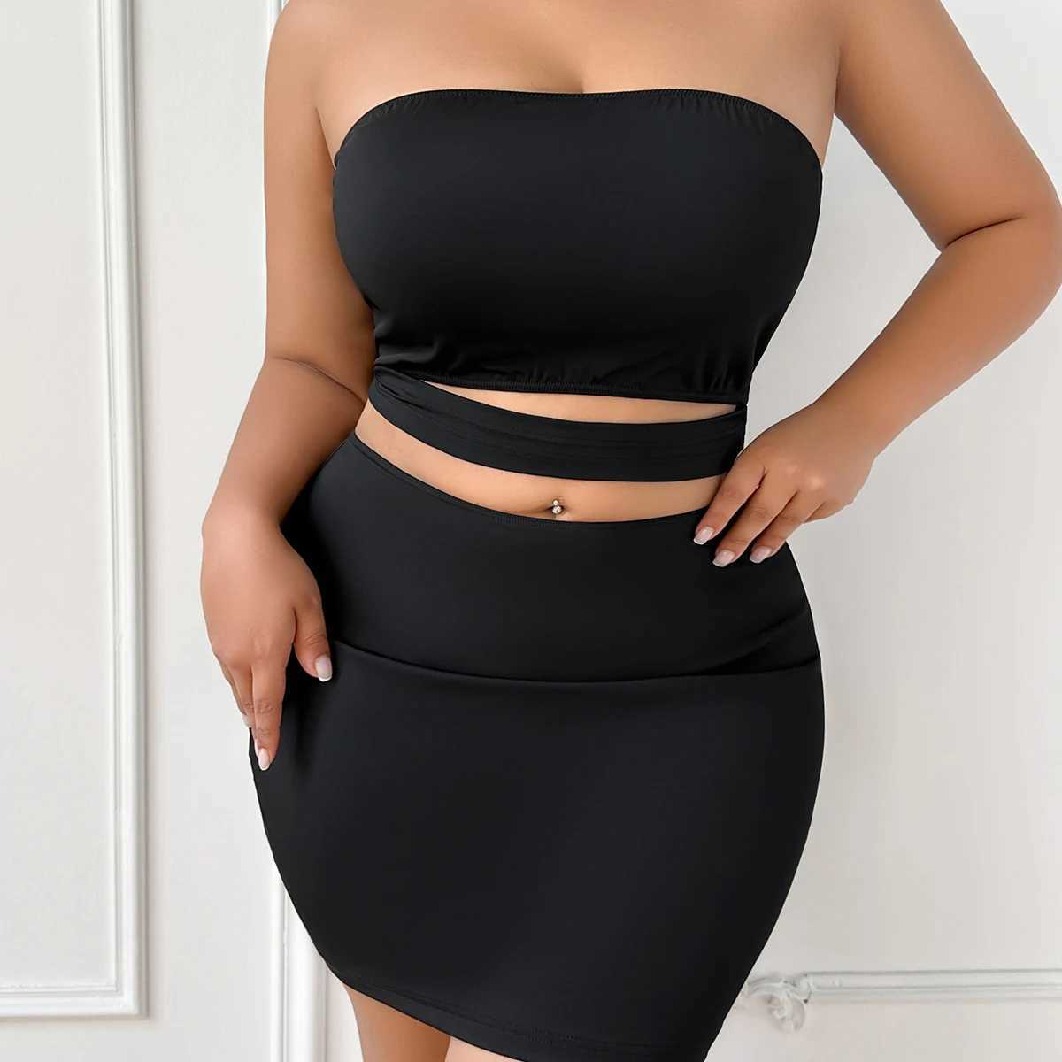Womens Solid Color Sleeveless Off-Shoulder Pouch Back Bustier Fitted Short Skirt Sexy Cut-Out Fitted Bodycon Dress M260304