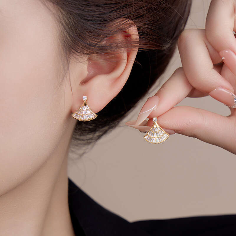 Micro-inlaid Zirconium Fashion Fan-shaped Stud For Women Simple And Versatile Earrings