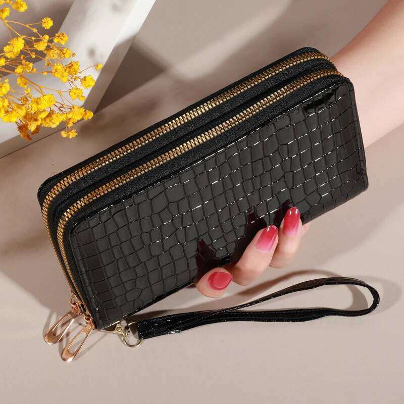 Chic Vintage Double Layer Clutch Wallet Retro Zipper Coin Purse & Wristlet - Fashionable Womens Accessory with Secure Storage C260304
