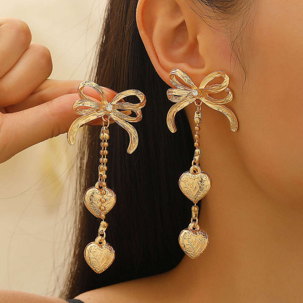French-style Bow-shaped Stud Earrings With Dangling Fringes And Heart-shaped Pendant For Women