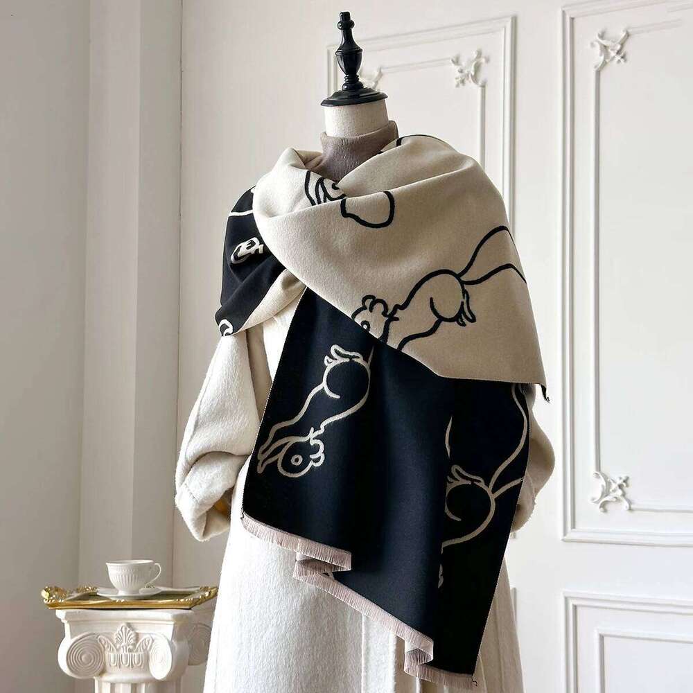 New Luxury Winter Cashmere Little Squirrel Print Scarf Women Warm Pashmina Poncho Scarves Fashion Shawl Thick Foulard Bufanda XJ260304