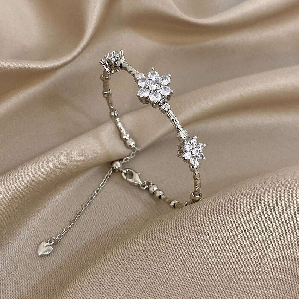 Exquisite Zircon Flower Adjustable Bracelets for Women Elegant Gold Silver Color Copper Twisted Bracelet Party Jewelry Gifts XJ260303