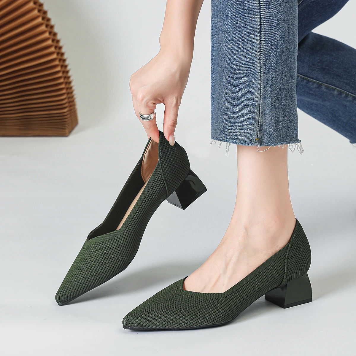 Womens large high-heeled shoes Multicolor pointy knit breathable comfortable anti-skid rubber sole work shoes autumn 260306