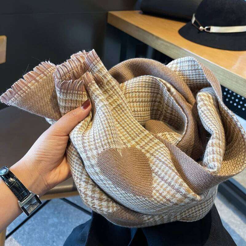 2024 New Double Side Cashmere Winter Women's Love Heart Plaid Ladies Long Thickened Warm Knitted Scarf Hijab Stole XJ260304