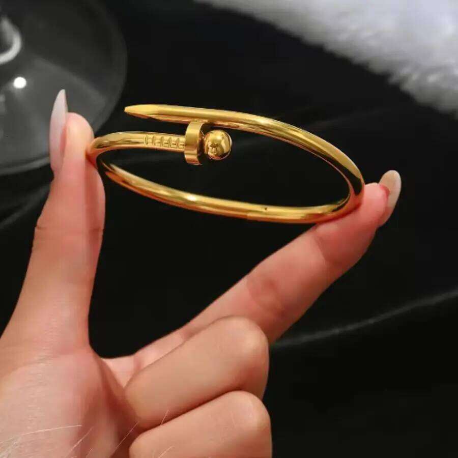 Stainless fashionable simple titanium steel bracelet, women's bracelet XJ260303