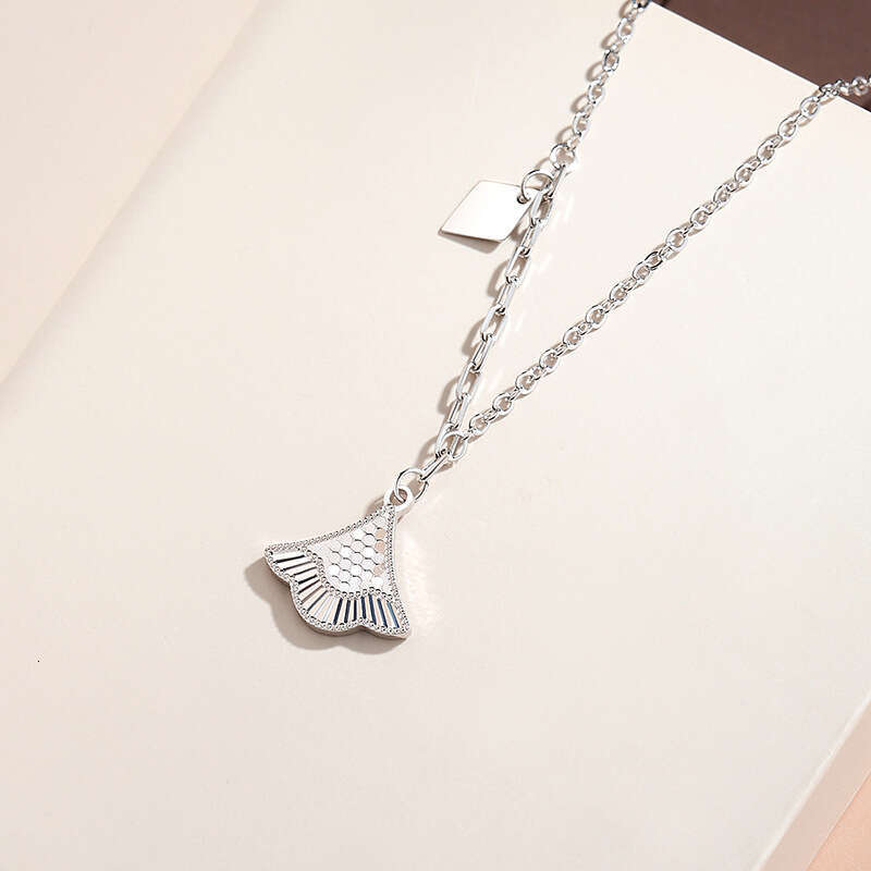 Sparkling Fan-shaped Necklace Jewelry Women Ins Niche Light Luxury Korean Style Commuter Collarbone Chain