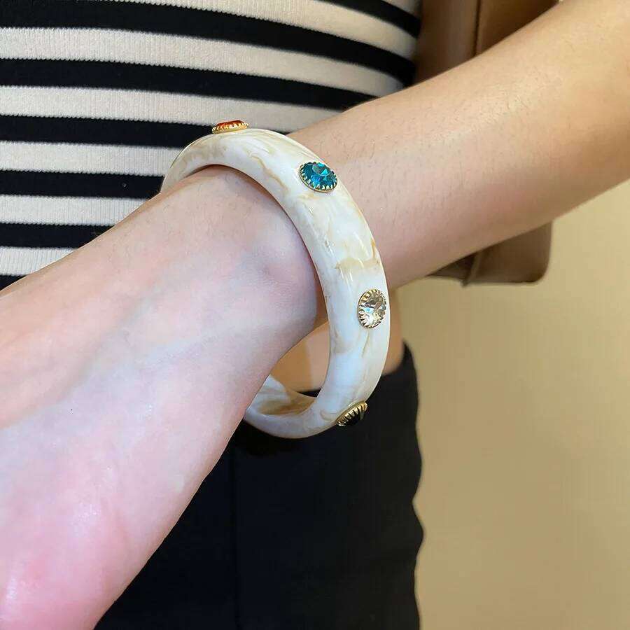 8 Colors Retro Punk Inlaid Rhinestones Resin Bangles Round Irregular Smudging Bangle Bracelets for Women Men Holiday Jewelry F XJ260303