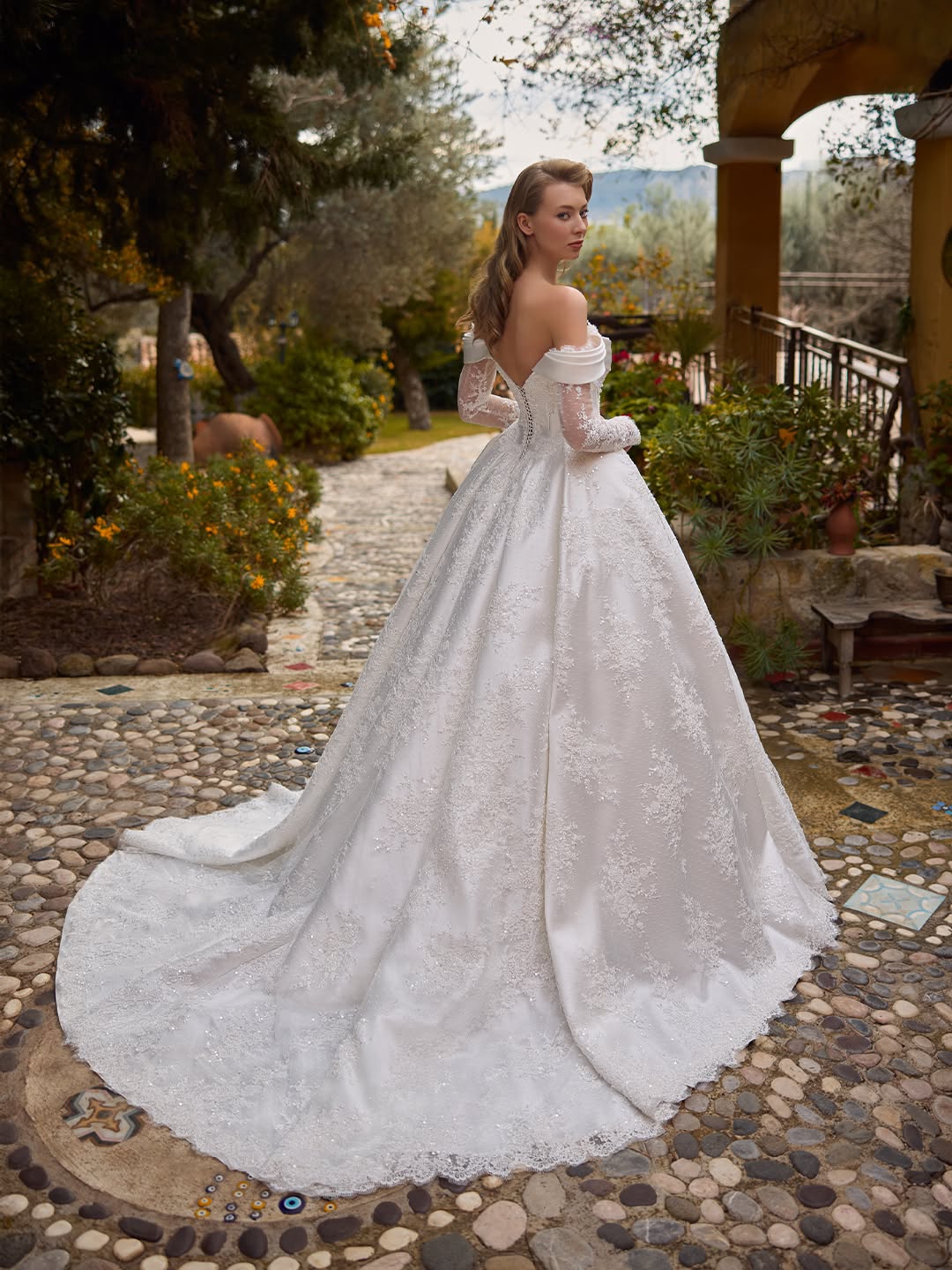 Graceful A Line Women Wedding Off Shoulder Long Sleeves Bridal Gowns Pearls Beaded Lace Sweep Train Dress Custom Made Vestidos De Novia D0306