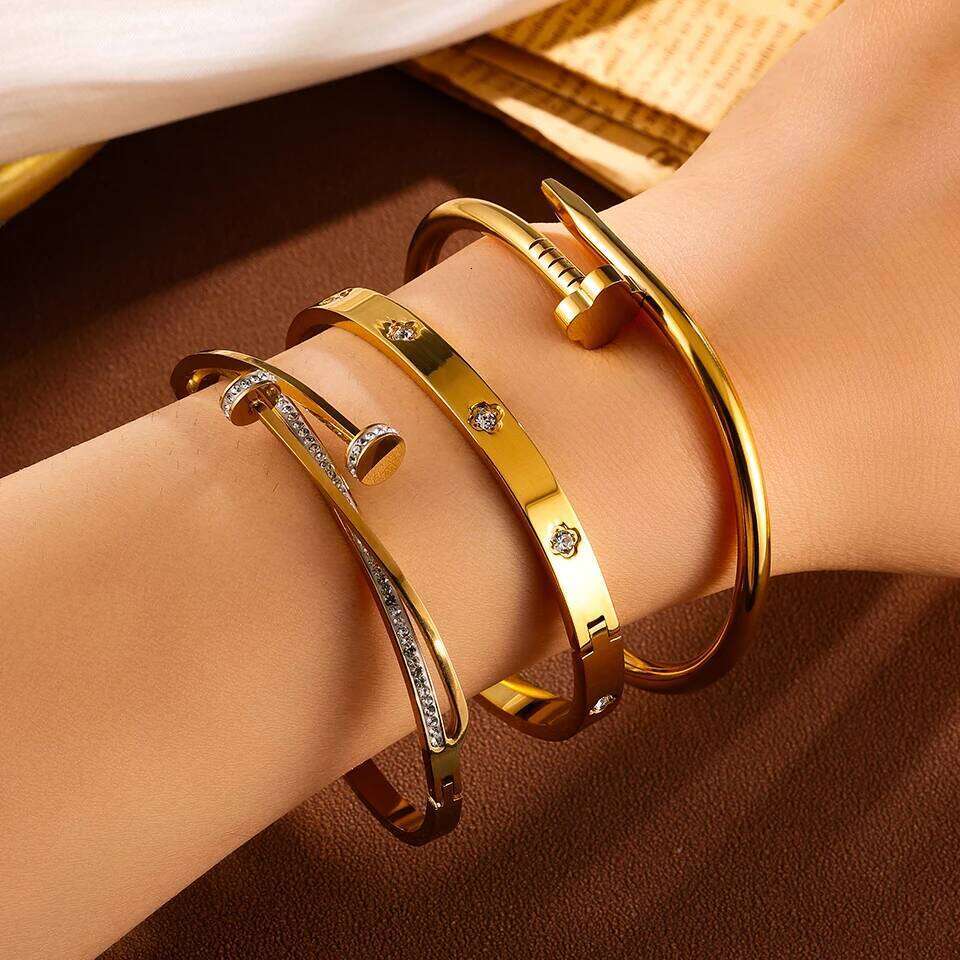 Elegant Nail Stainless Steel Stacked Bracelets Women Luxurious Fashionable Jewelry for Parties Banquets XJ260303