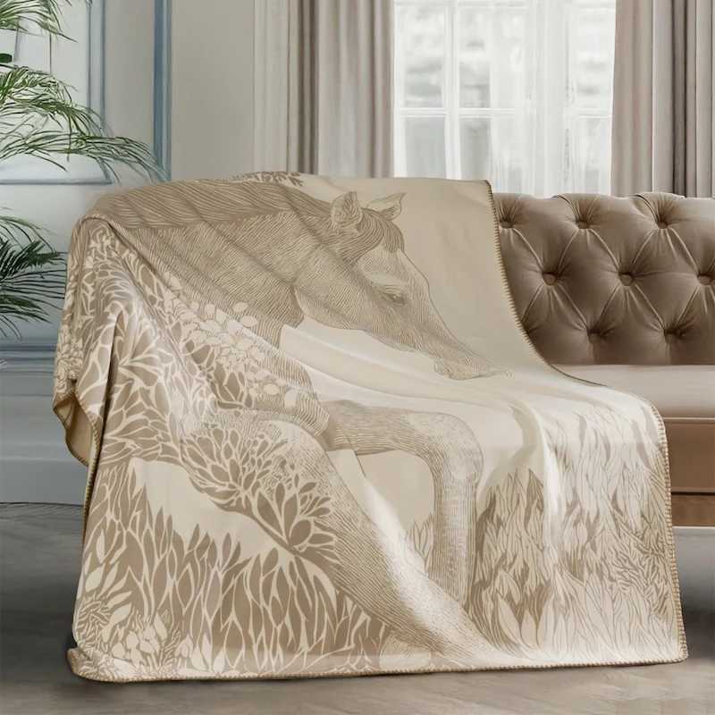 Horse Luxury Throw Blanket Modern Decor for Sofa & Living RoomT260304
