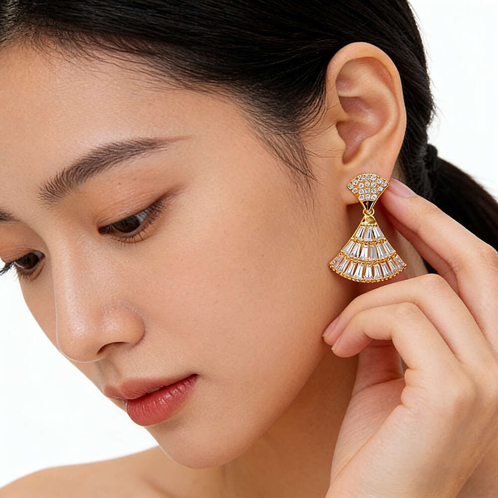Zircon Fan-shaped Versatile Stylish Super Shiny Stud Light Luxury Silver Needle Earrings For Women