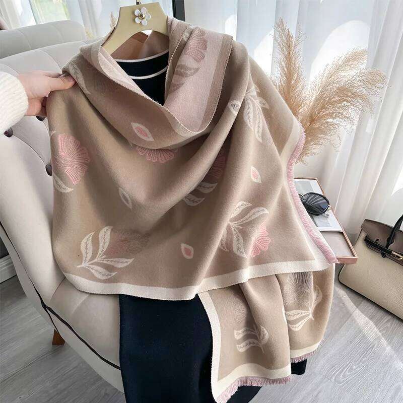 New Women Fashion Brand Fallen leaves Scarf Luxury Autumn Winter Warm Shawls Print Scarve Pashmina Mujer Femme Foulard Bufanda XJ260304