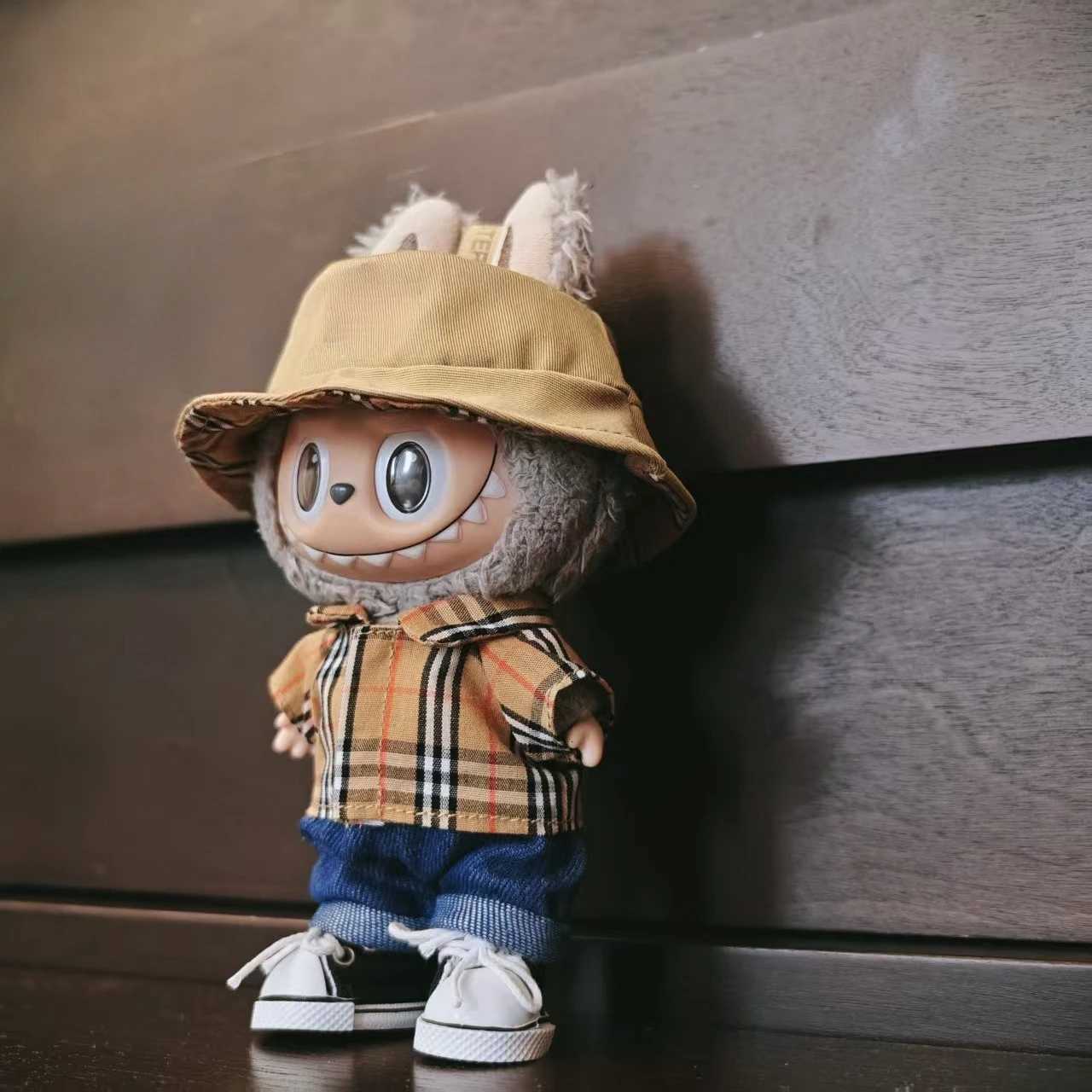 Labubu Plaid Shirt & Jeans Outfit, Stylish Doll Clothes with Canvas Shoes for 15/17cm DollsT260304