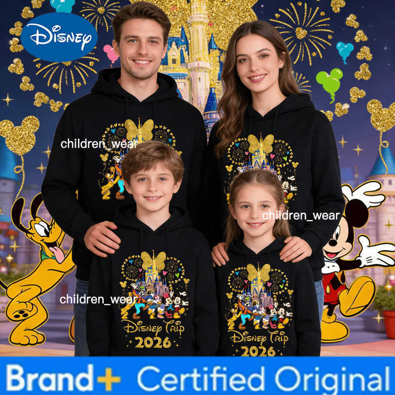 Disney 2026 Autumn Winter Cotton Parent-Child Hoodies Cozy Golden Castle Friends Print Family Matching Casual Hooded Sweatshirts H260304