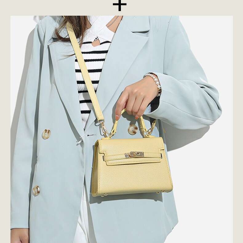 Classic handbag - trendy women's shoulder bag with small square shape, retro and fashionable, single shoulder strap design.