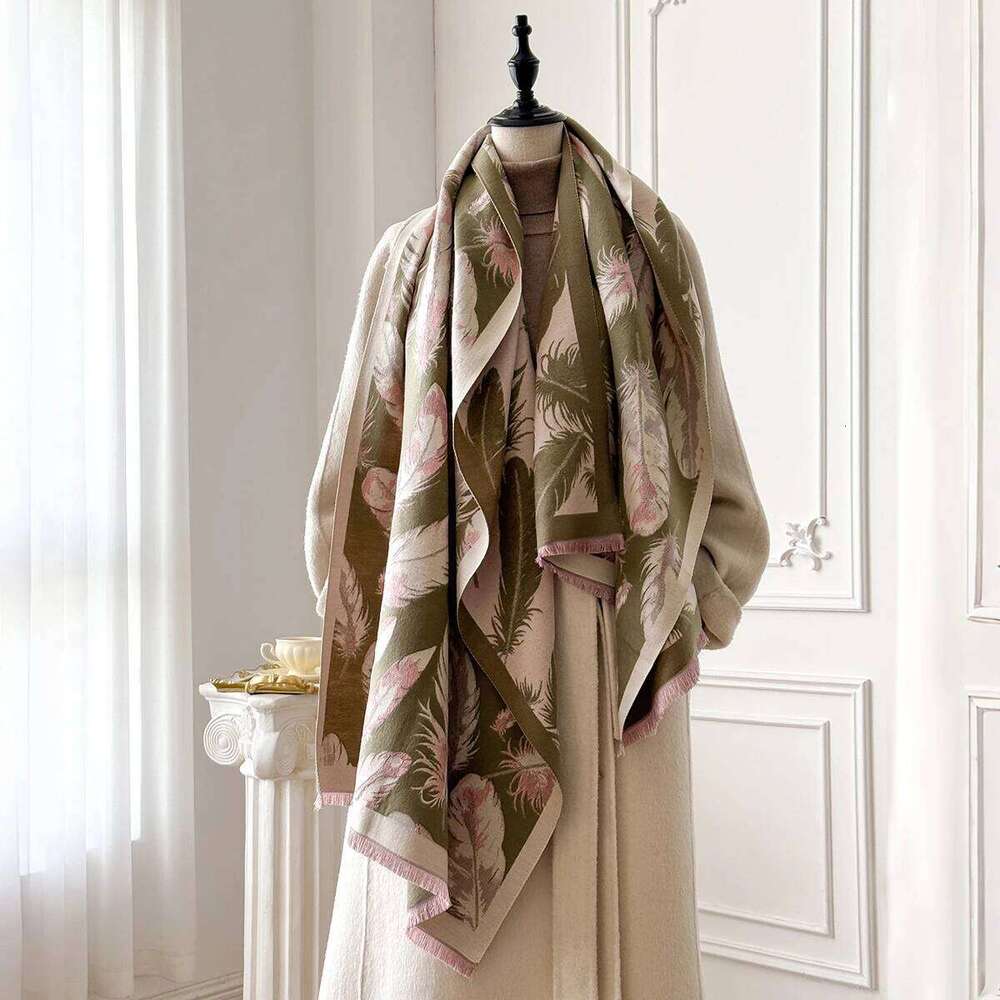 Luxury Feather Print Scarf 2025 Women Warm Pashmina Shawl Ideal for Autumn Winter Fashion Accessory Bufanda Mujer Foulard XJ260304