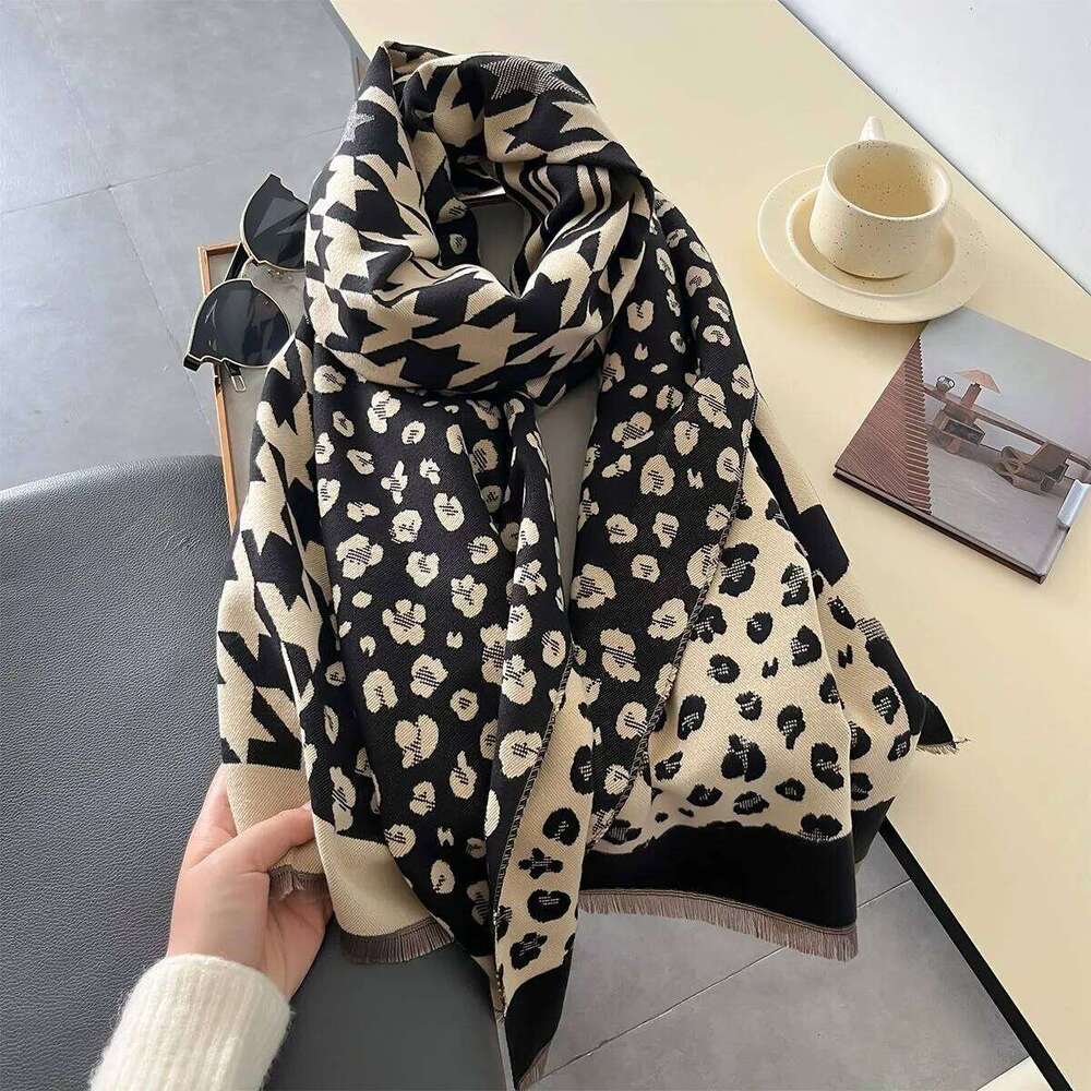 Fashion Cashmere Scarves Women Winter Shawls Wraps Luxury Print Neckerchief Long Stoles Pashmina Warm Hijab Scarf For Ladies XJ260304
