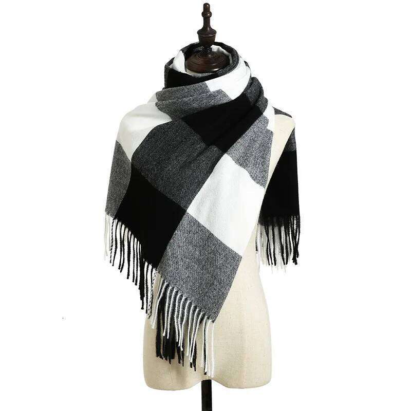 2024 Designer knitted spring winter women scarf warm cashmere scarves luxury brand neck bandana Striped plaid shawl XJ260304