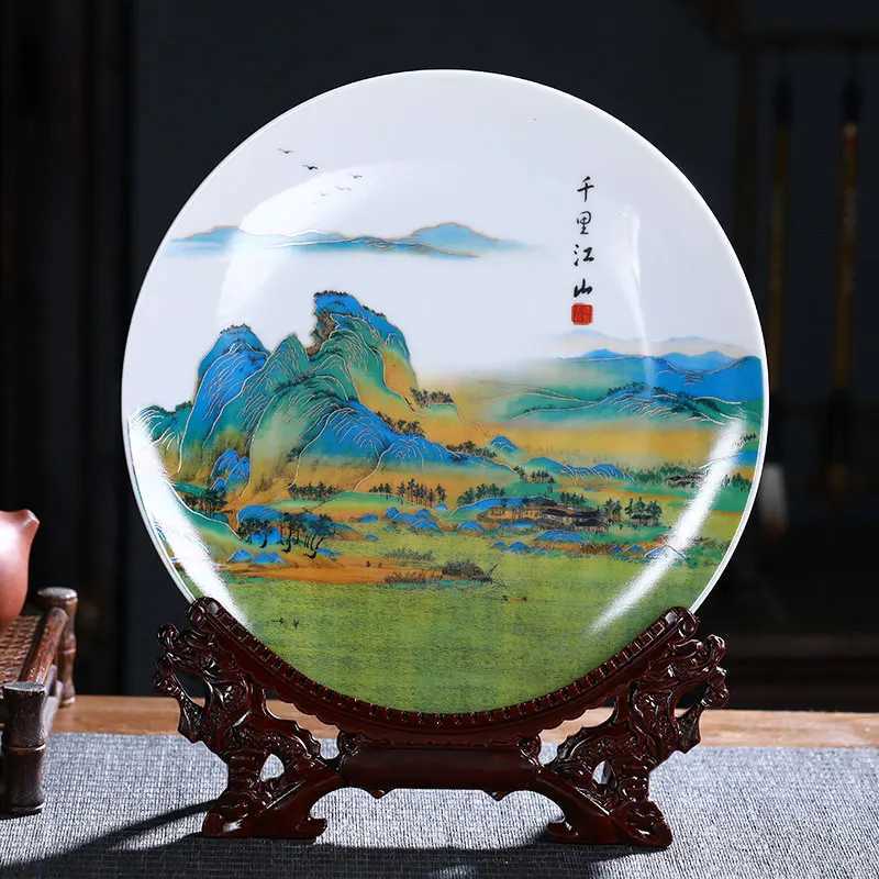 This Jingdezhen ceramic plate replicates the A Thousand Li of Rivers and Mountains painting, adding artistic grandeur to your home decor.T260304
